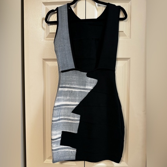 ÉTINCELLE Open back cocktail dress - Picture 3 of 8